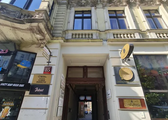 Apartment In The Strict City Centre